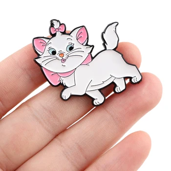 DZ2524 Значки аниме и манги с милым котом, эмалированный значок, мультяшный значок на лацкане воротника для рюкзаков, украшения, подарки, аксессуары